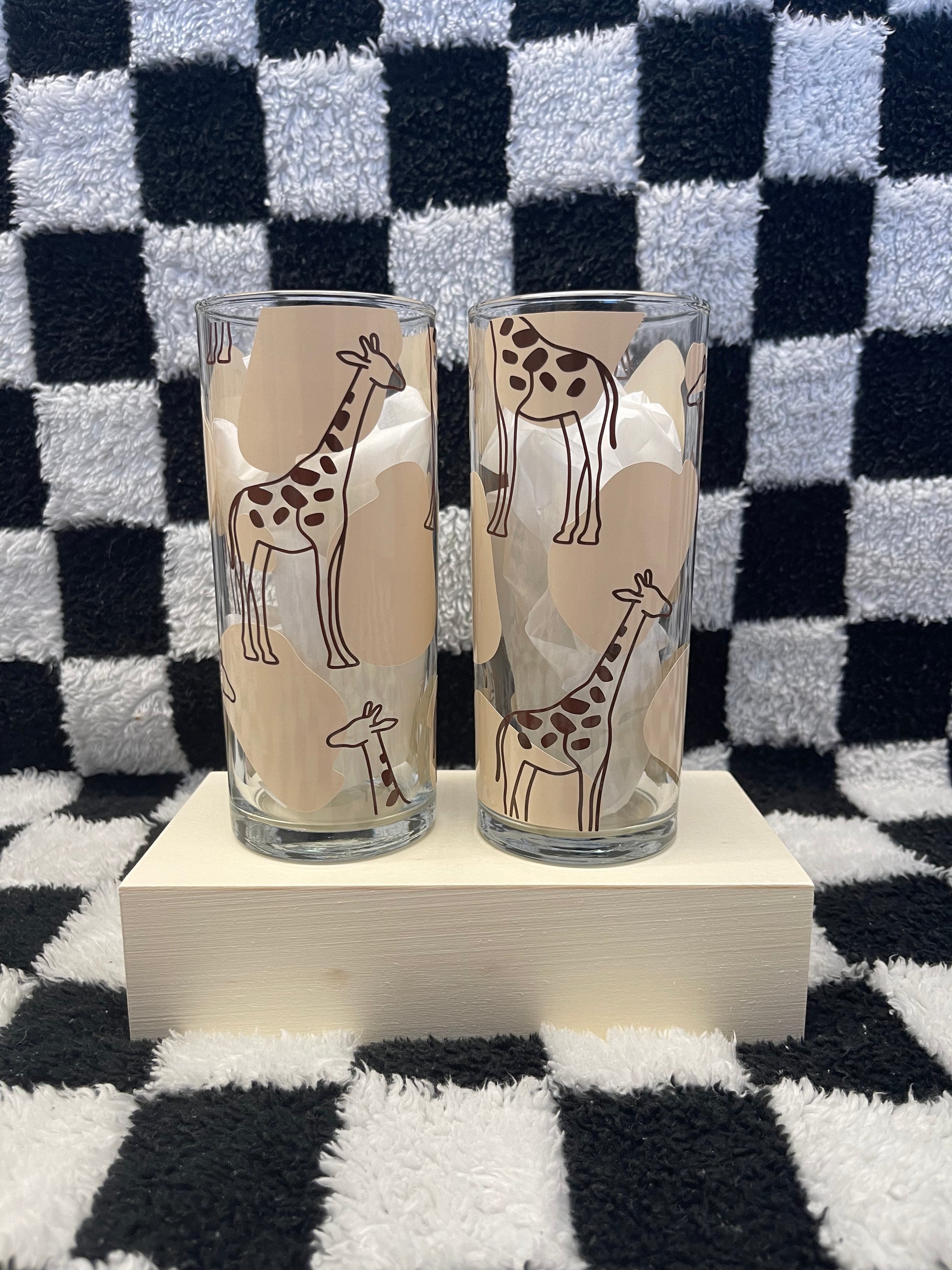 Giraffe Design