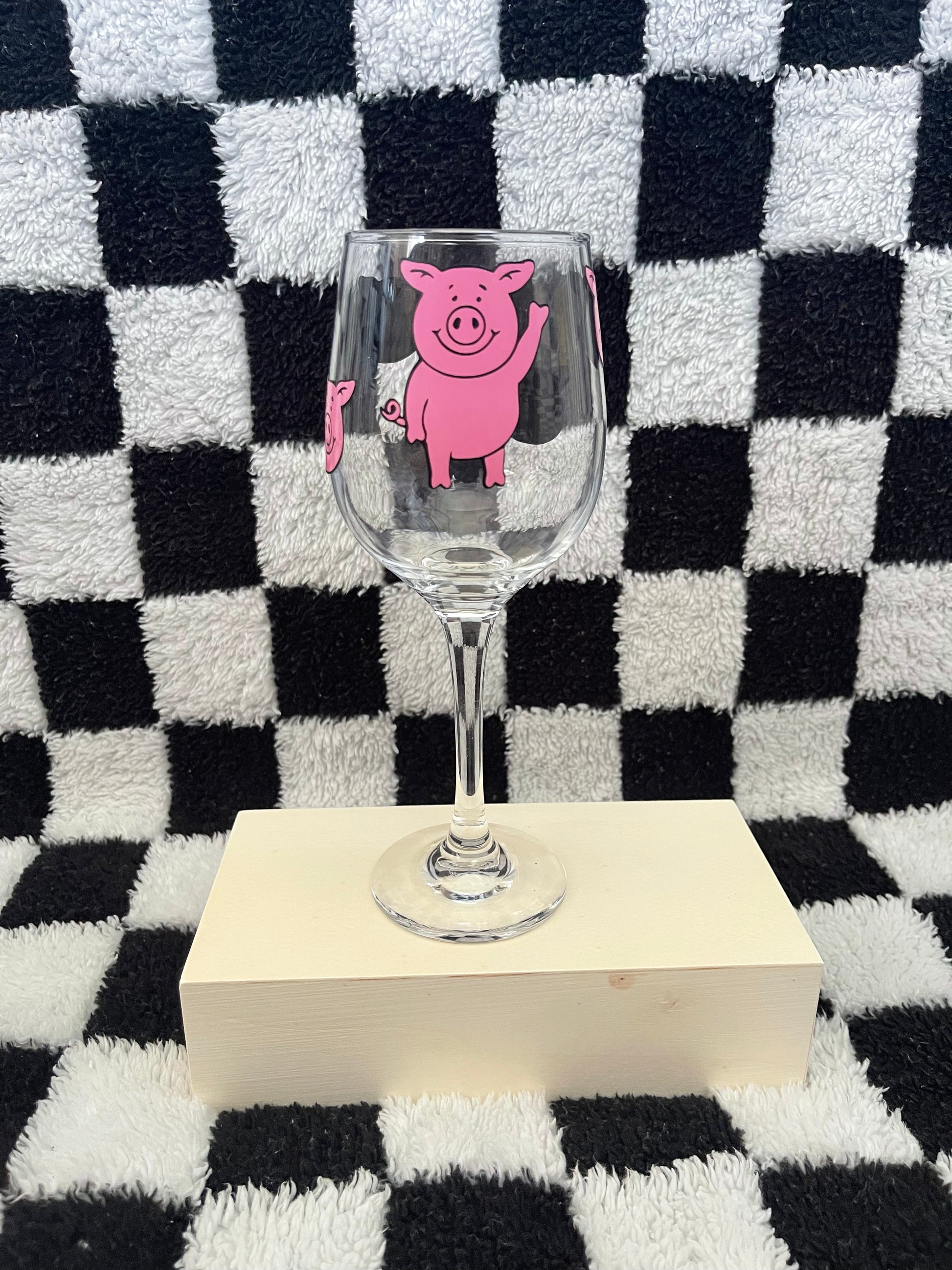 Piggy Wine Glass